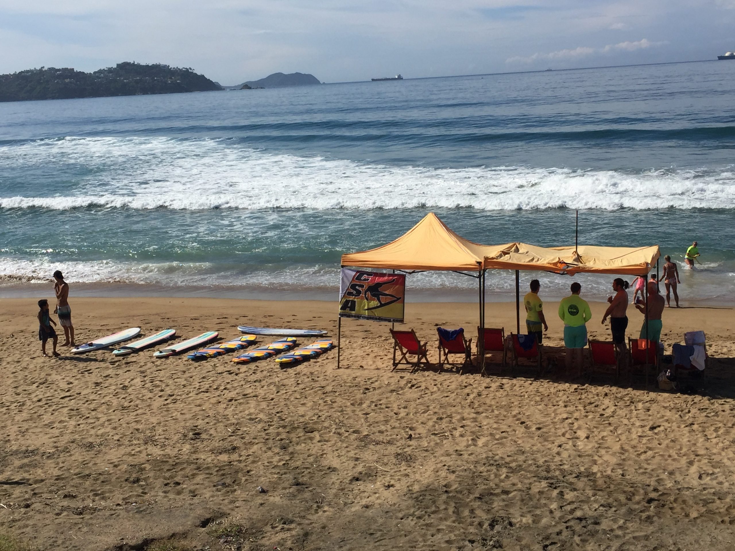 Noah Tours Manzanillo Lecciones de Surf, Surfing Lessons